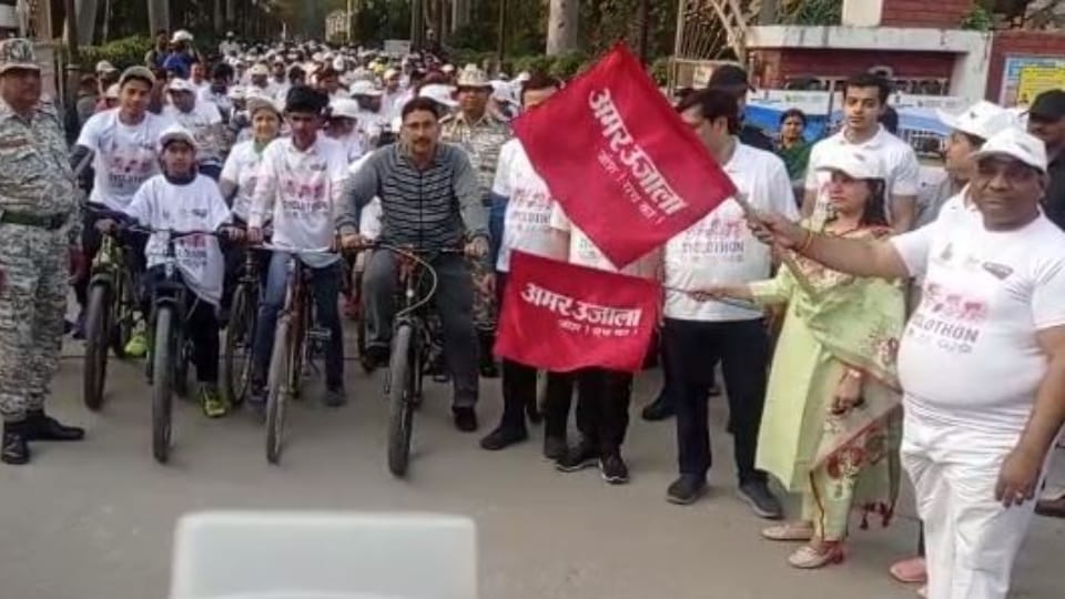 Amar Ujala and Bareilly Smart City Held Cyclothon rally for good health and environment protection