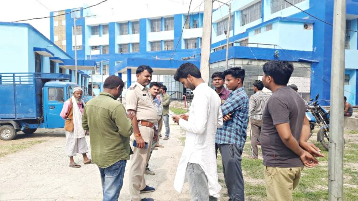 Two youths riding bike died due to car collision in Kisanpur