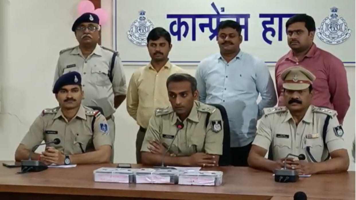 Two accused arrested for robbery incidents in Rewa city, mobile, cash recovered