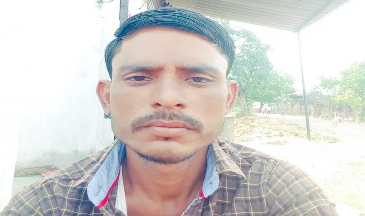 Youth dies due to lightning in sonbhadra who stood under tree to avoid rain