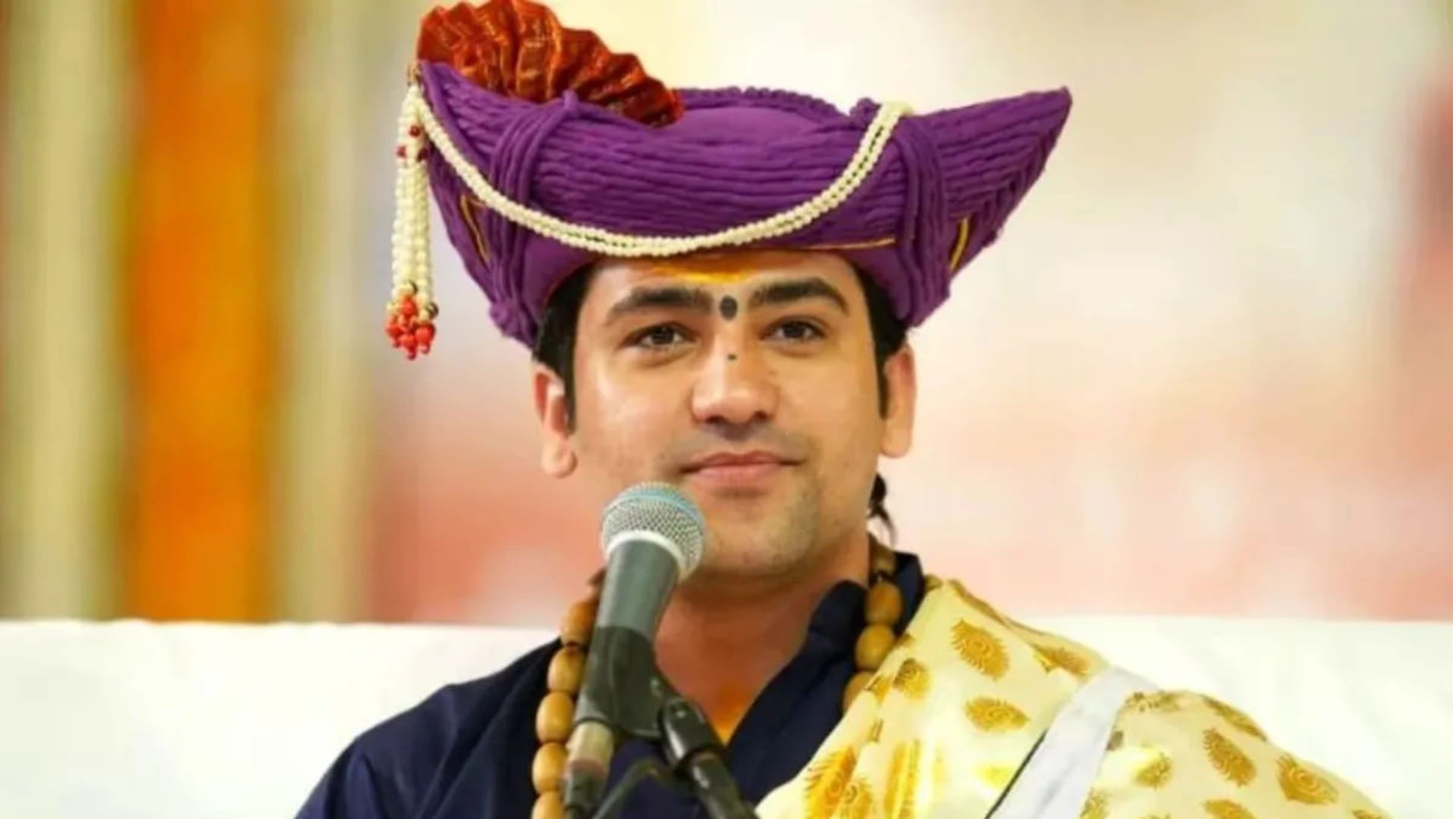 धीरेंद्र शास्त्री