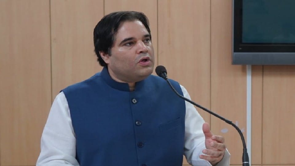 Uttar Pradesh News Update Bjp MP Varun Gandhi Makes Big Statement Get Full News in Hindi