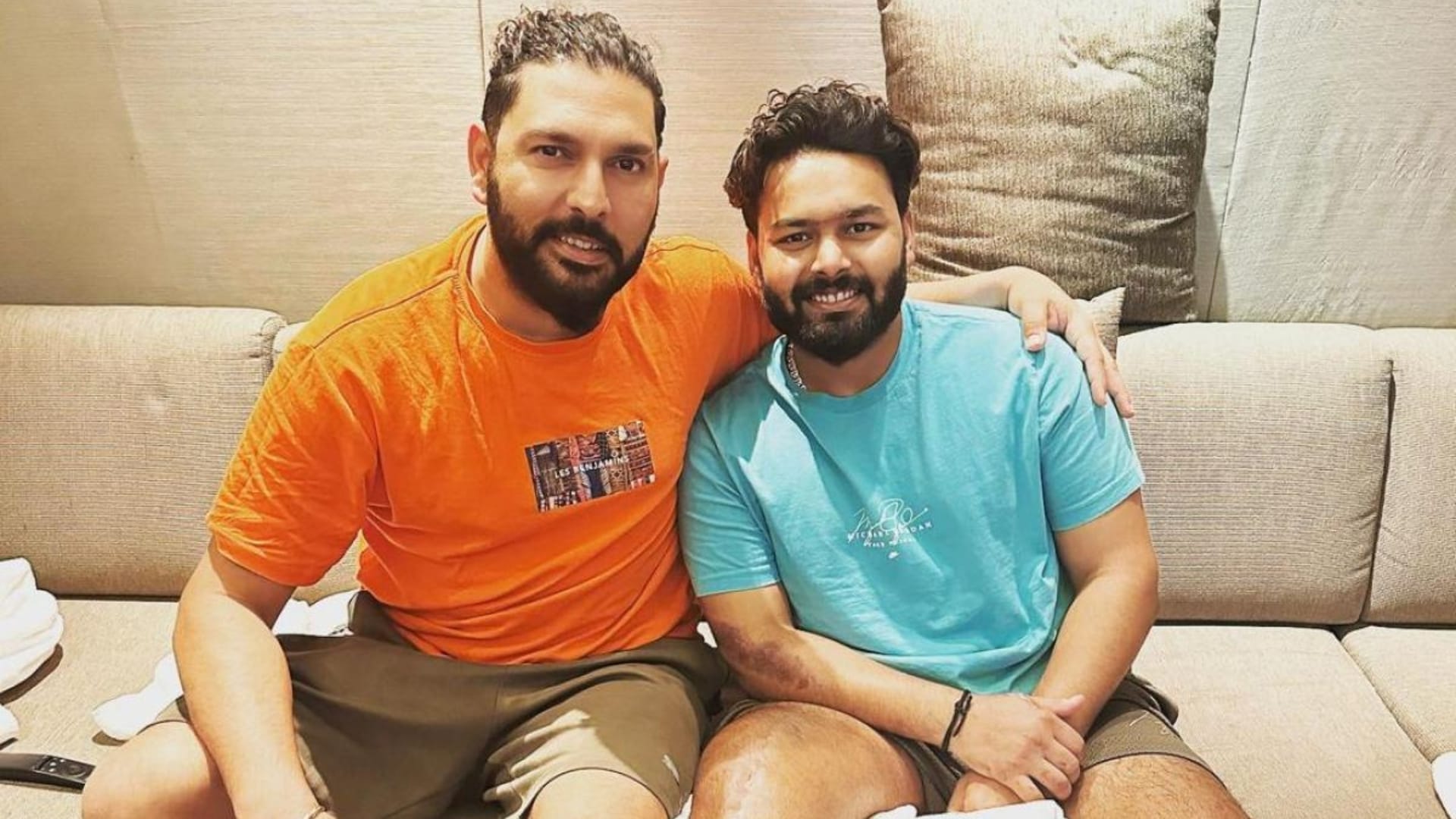 Yuvraj Singh shared a picture with Rishabh Pant, said – Champion Pant will recover soon after getting fit