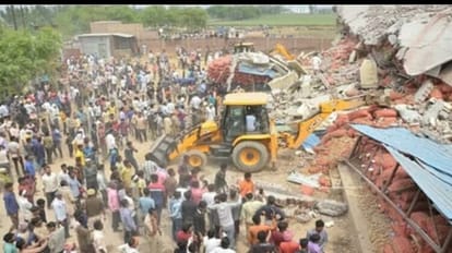 Building Collapse: तीन बच्चों को अकेला छोड़ गया राकेश, पत्नी बोली- मजदूरी पर जाते समय खुशी-खुशी किया था विदा Cold Storage Roof Collapse