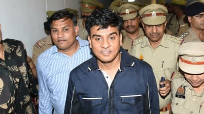 UP: सपा विधायक इरफान सोलंकी की बढ़ी मुश्किलें, उन्नाव में 100 करोड़ की जमीन कब्जाने का आरोप, रिपोर्ट दर्ज Problems increased for SP MLA Irfan Solanki, accused of grabbing land worth 100 crores in Unnao, report filed