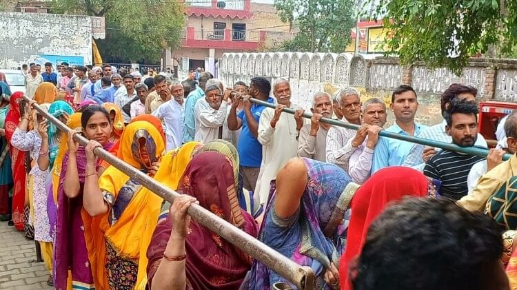 Assembly Election Live: दिग्विजय सिंह ने चुनाव आयोग से की अपील, वीवीपैट पर्चियां मतदाताओं को देने की मांग