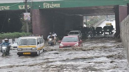 दिल्ली में हुआ जलभराव