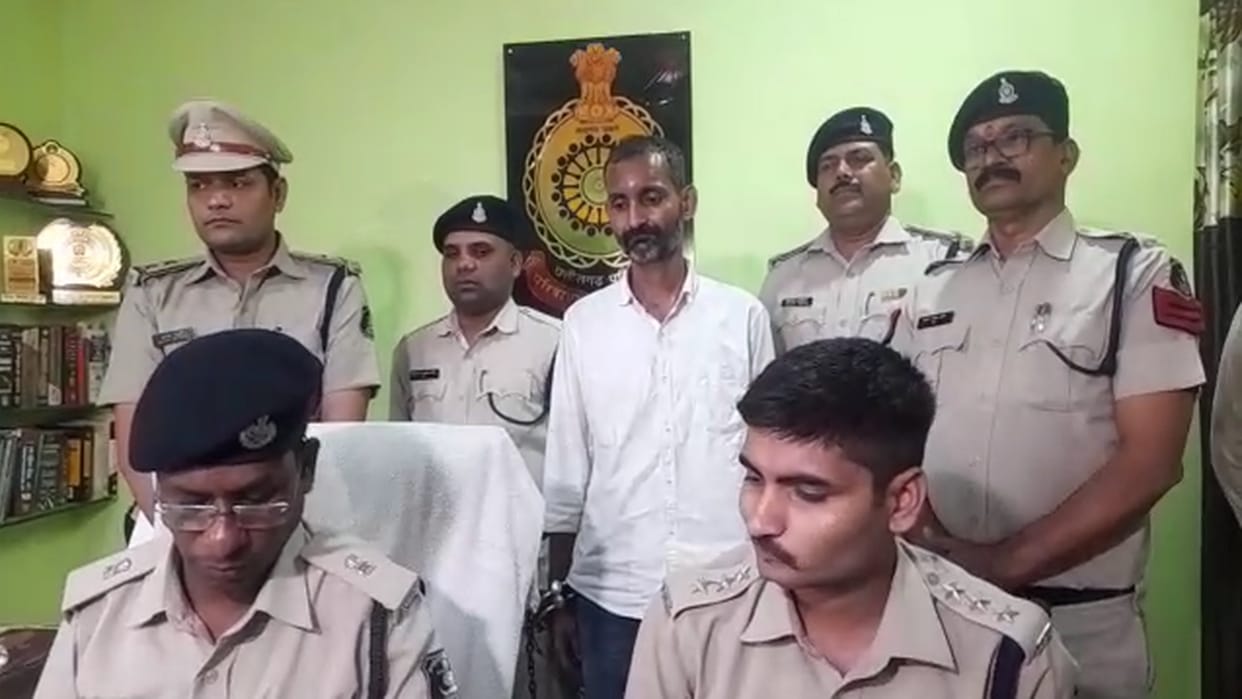 Shooter 'Dadhi' Arrested Bilaspur Sanju Tripathi Murder Case From lucknow