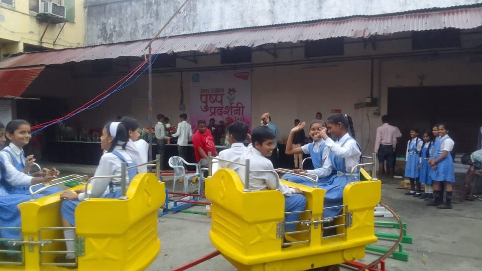 Amar Ujala flower exhibition second day in bareilly