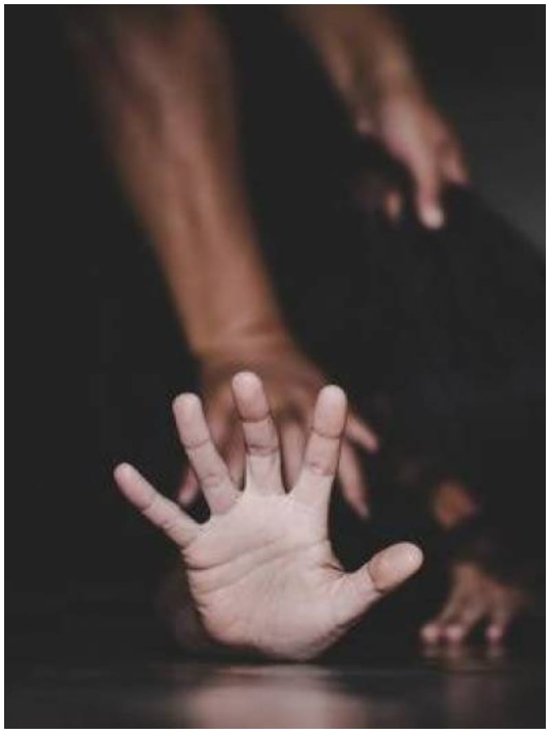 On the pretext of marriage, a young man kept raping a girl in a live-in