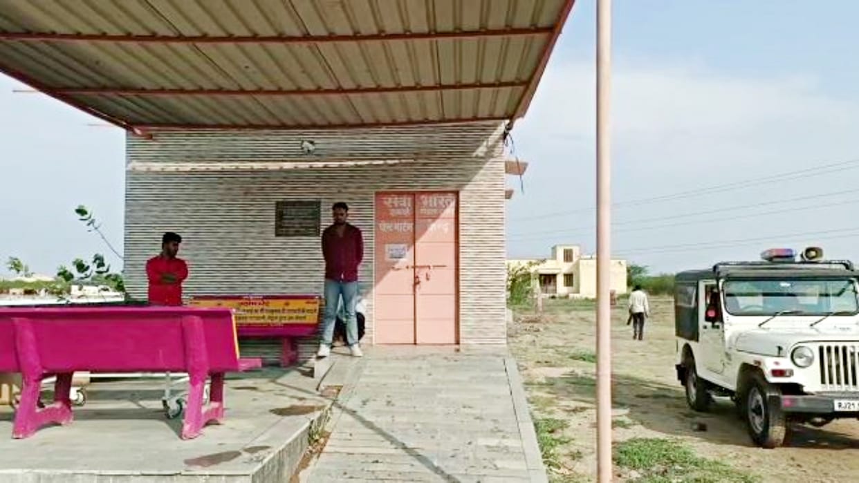 armer dies due to lightning strike in Palki village of Nagaur