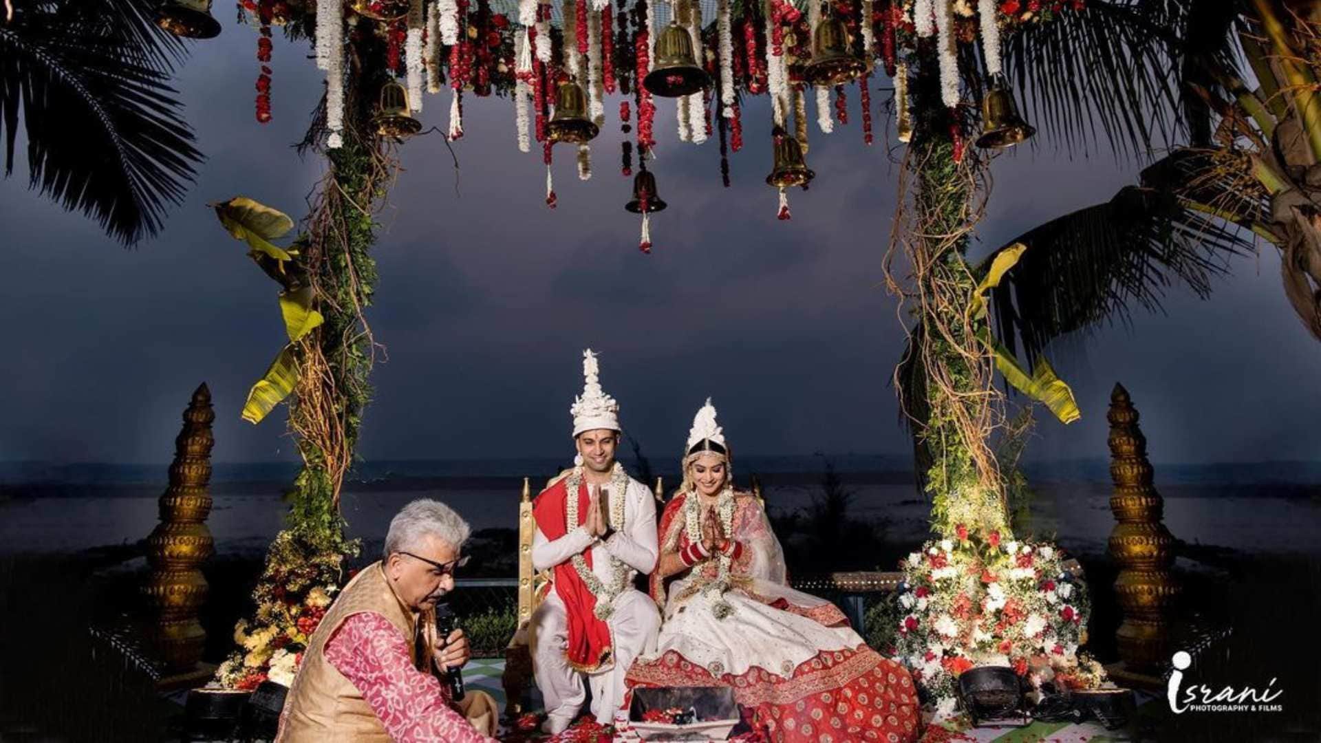 Krishna Mukherjee grand reception at her in laws house actress showed griha pravesh glimpse