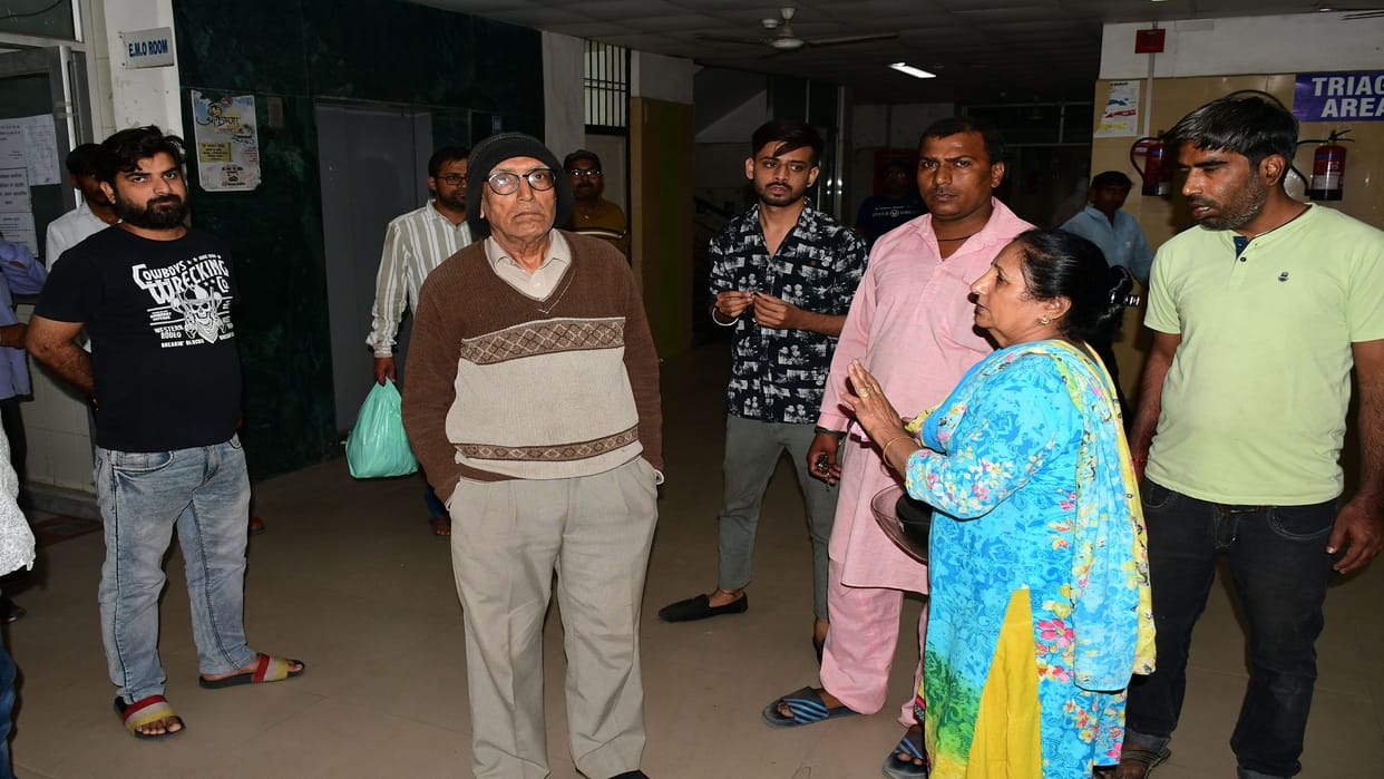 Deadly attack on an elderly woman and looted lakhs, the robber captured in CCTV