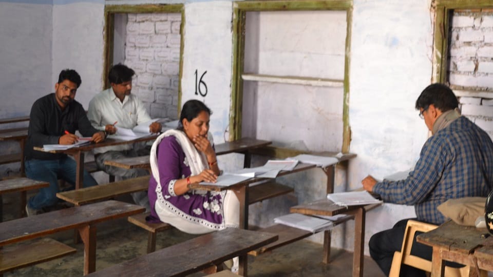 564 examiners absent in Hathras 7864 copies evaluated on first day