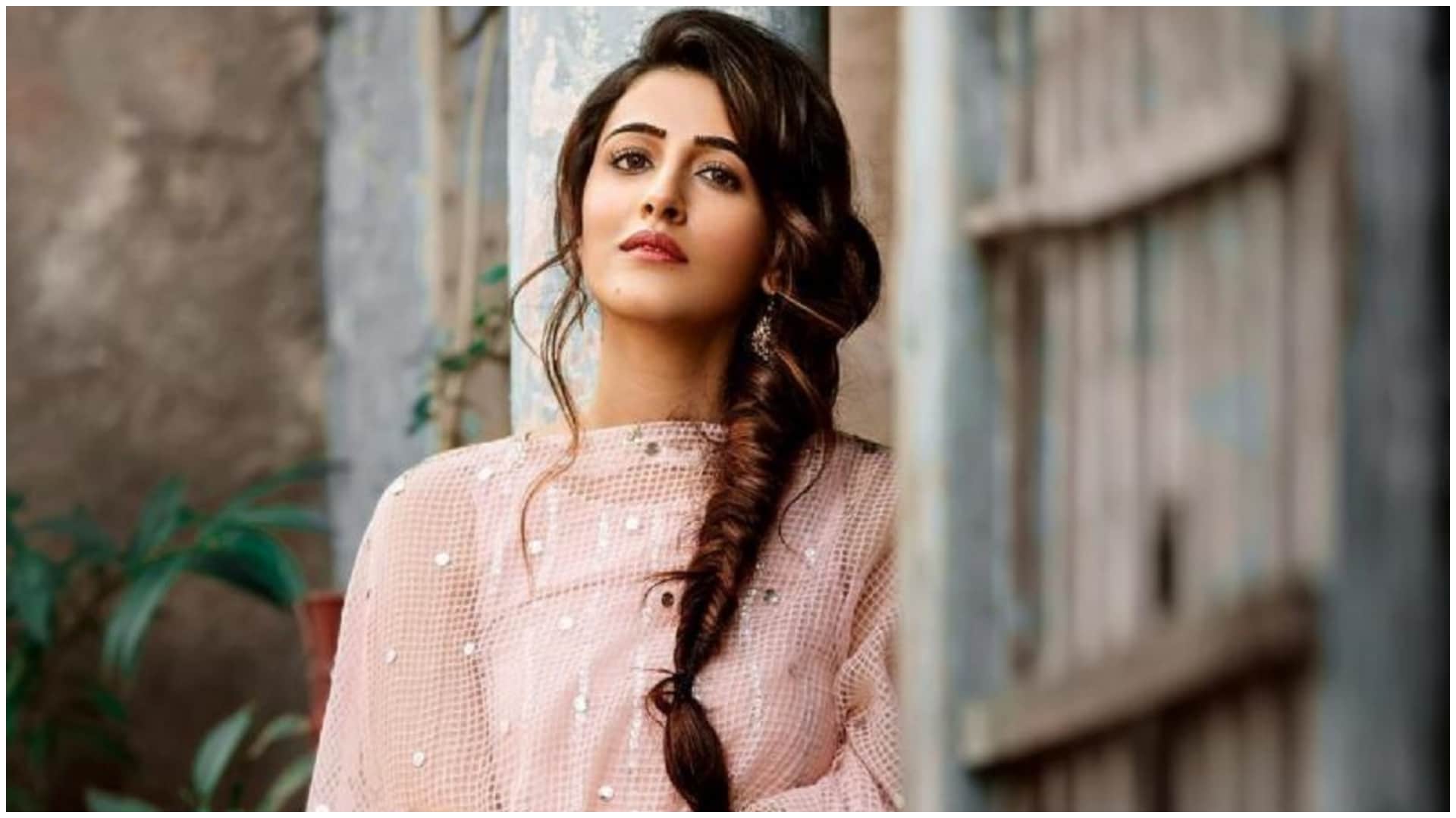 Nupur Sanon Kriti Sanon sister hope South film Tiger Nageshwar Rao working with Satish Kaushik was memorable