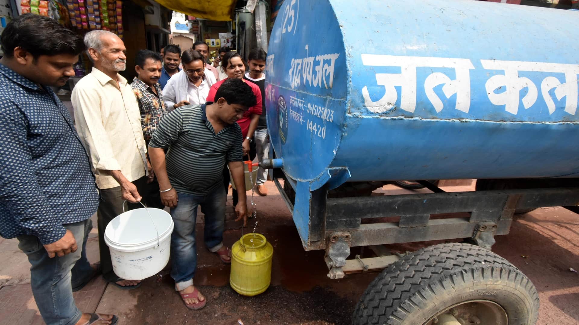 Electricity strike: 91 sub-stations closed in 141, people on the road amid power-water crisis