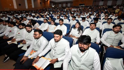 IIIT Prayagraj bright faces meritorious after getting degree, Kingsuk Bagh got president medal