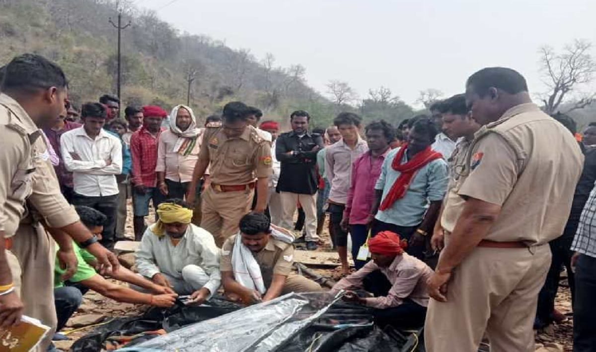 Sonbhadra mein barish aur Olavrishti se 5 logon ki maut people soul trembled mutilated five dead bodies