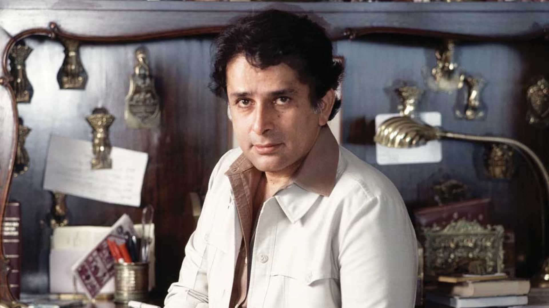 shashi kapoor birth anniversary know unknown facts and career story about actor who gave bold scenes in films