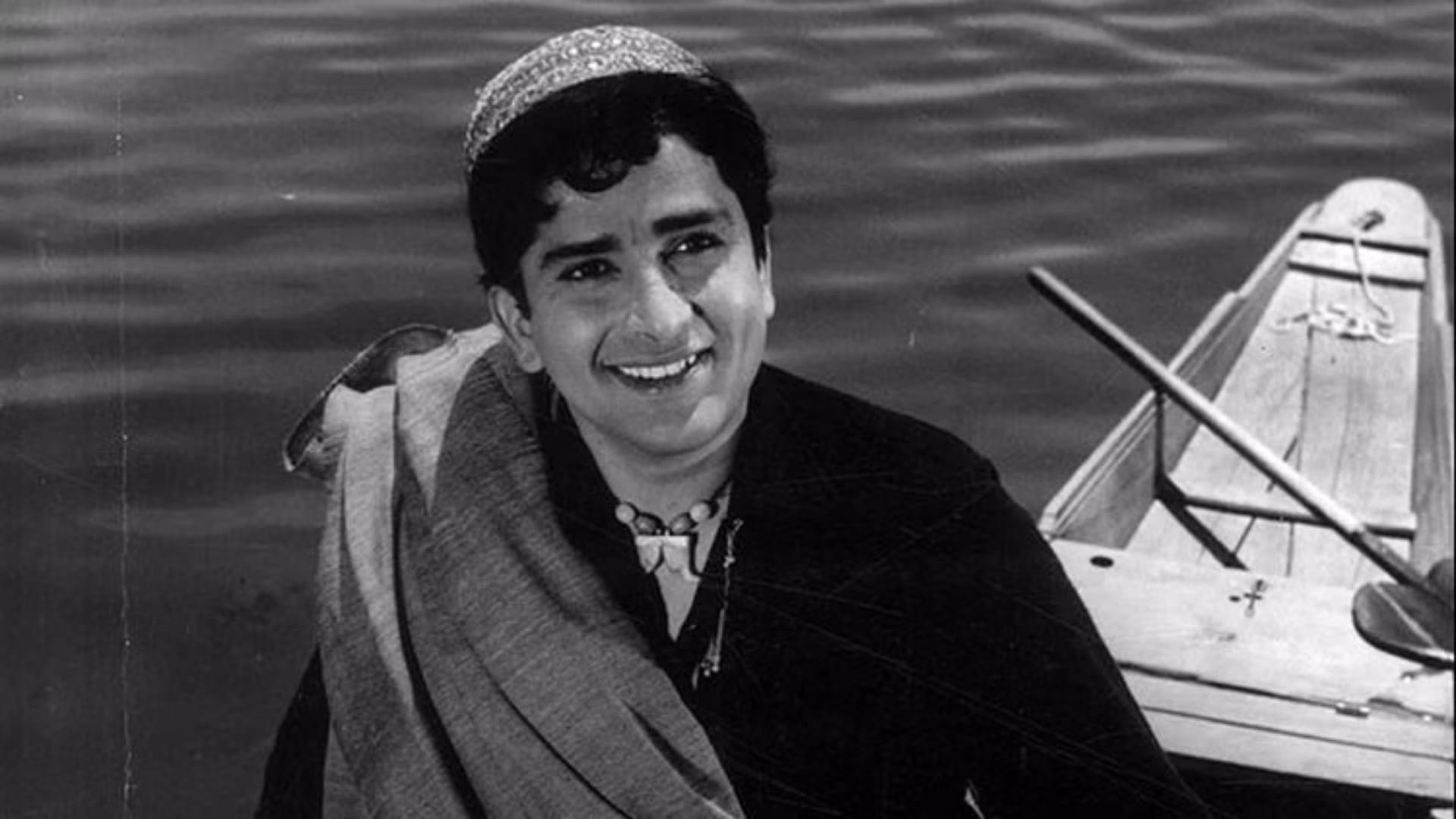 shashi kapoor birth anniversary know unknown facts and career story about actor who gave bold scenes in films