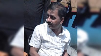 Stones pelted on Ishakchak police who went to arrest the accused in Bhagalpur, three personnel injured
