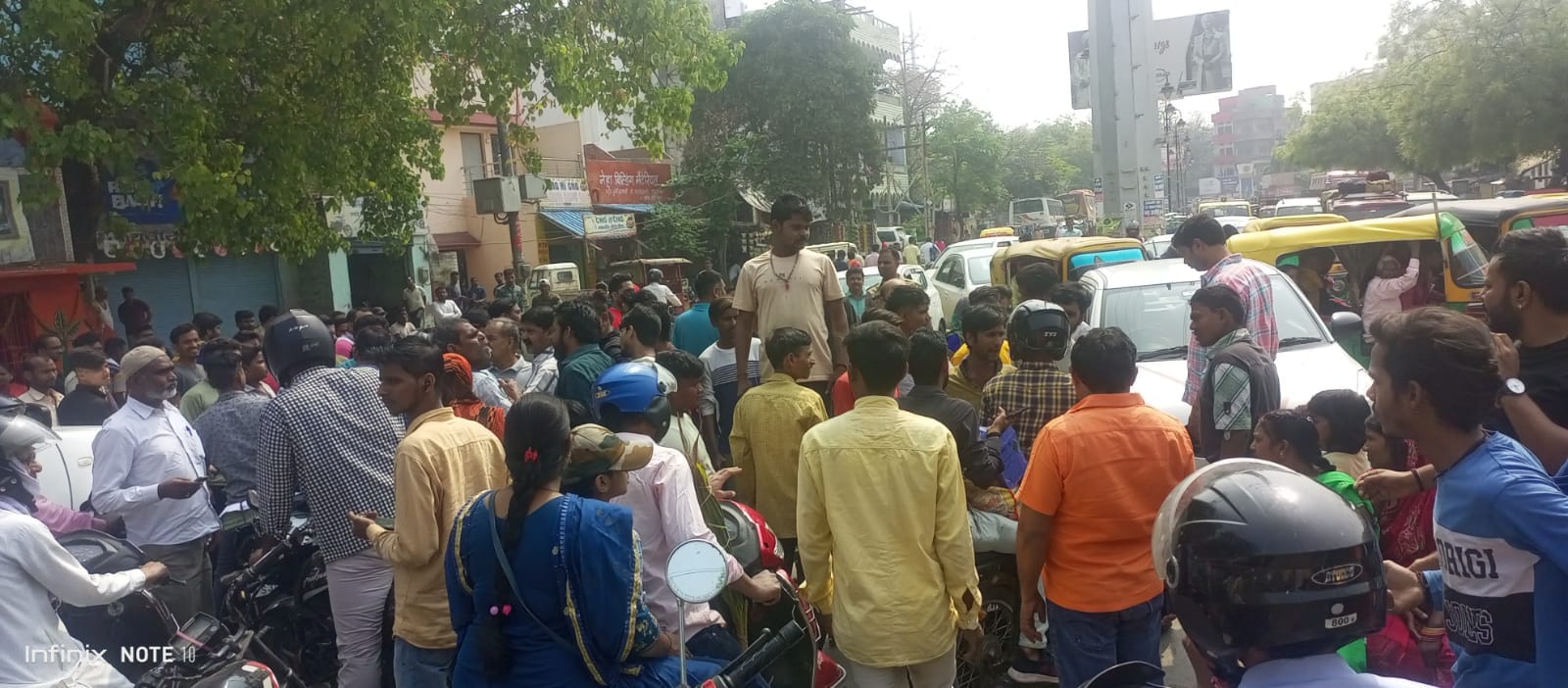 The well was made a support for water, then people reached the ghat for bath, this happened due to power failu