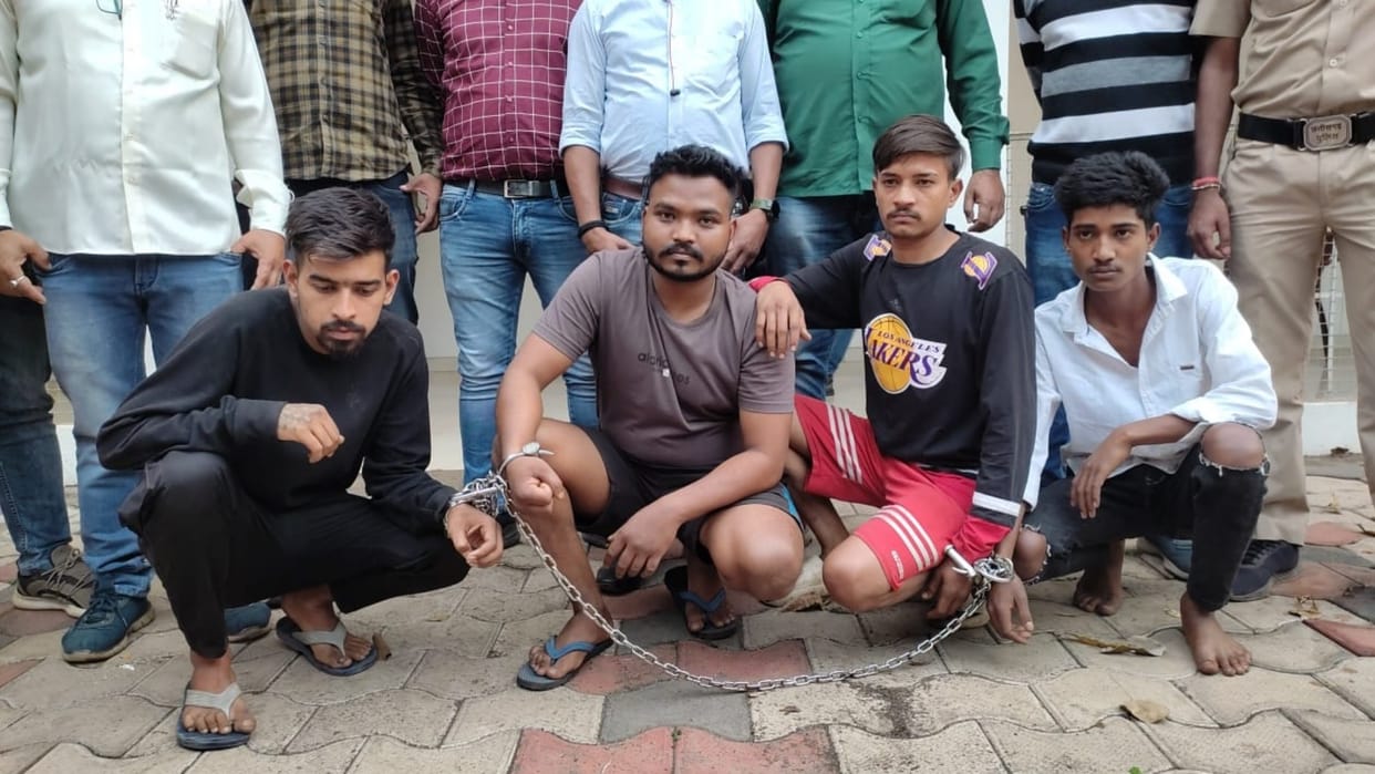 chhattisgarh durg police arrested five accused in chain snatching