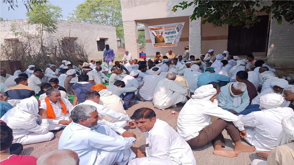 suicide case of Retired ESI Family members met Home Minister Anil Vij demanding strict action against culprits
