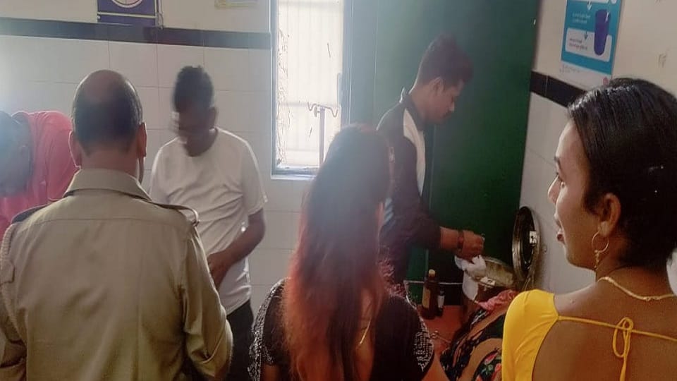 Gorakhpur Kinnar Tanya shot dead by unknown assailants
