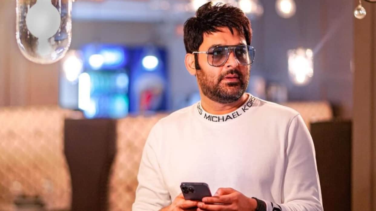 Zwigato Actor Kapil Sharma worked in different places  for extra Pocket money like Clothing Factory