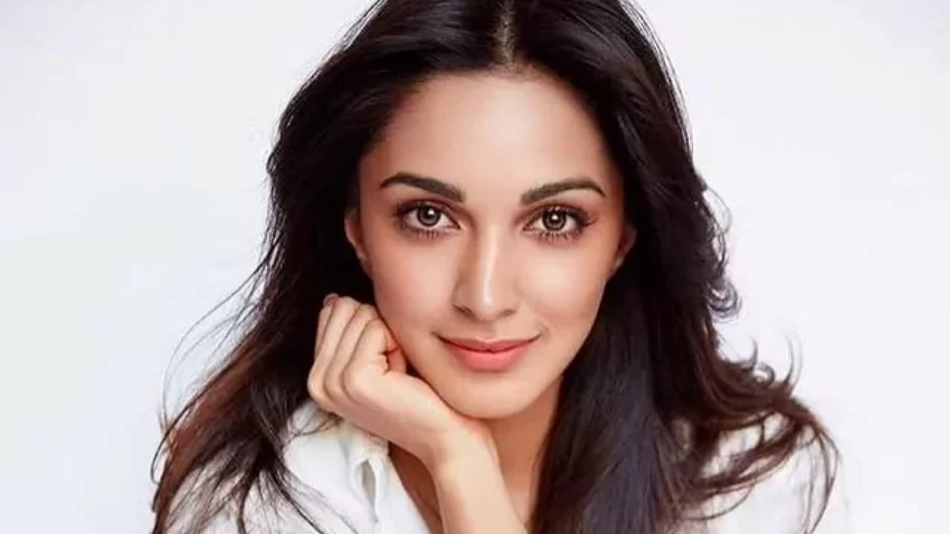 According to reports Kiara Advani to share screen space with Hrithik Jr NTR in Ayan Mukerji War 2 Know Details