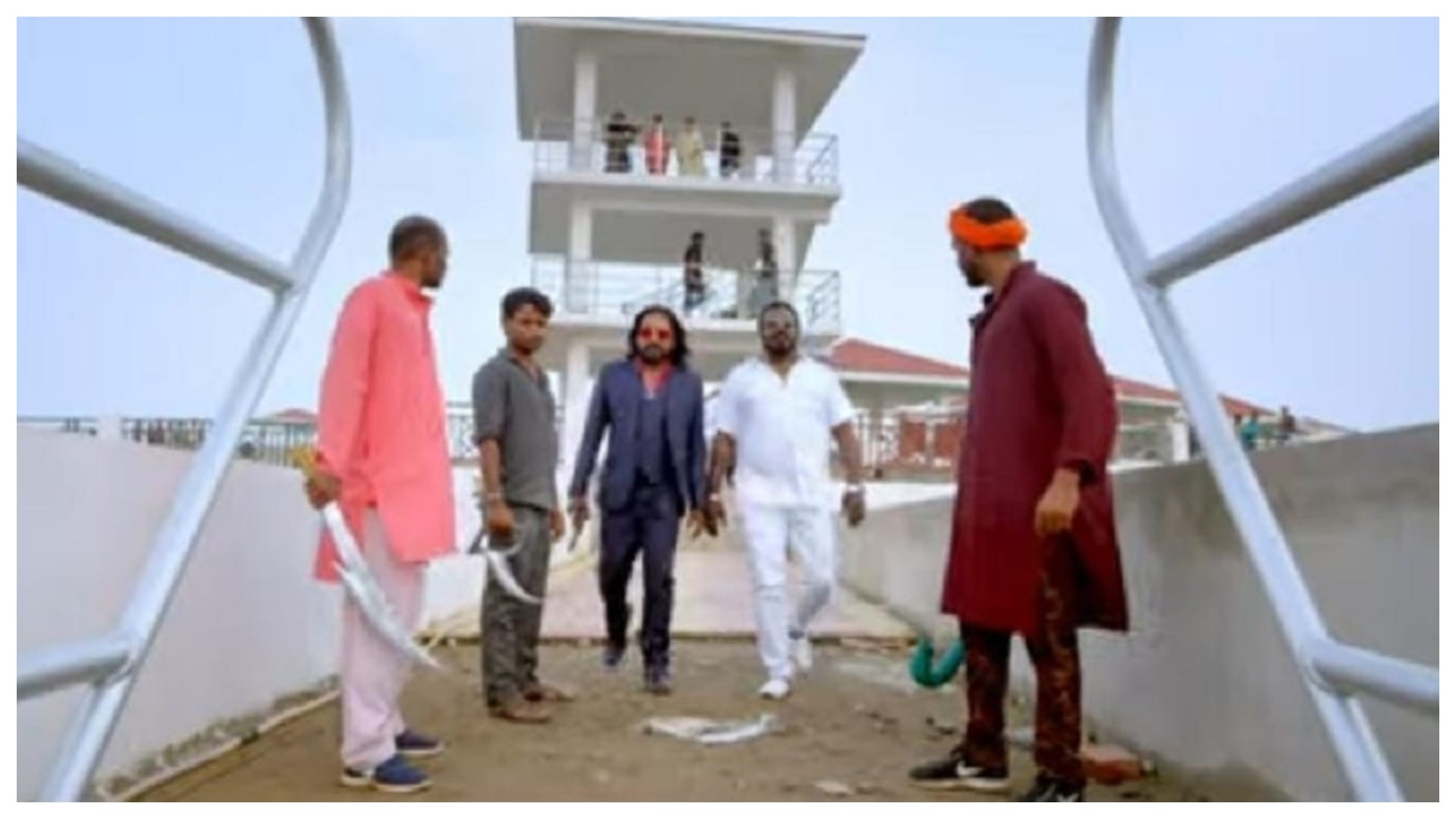 Bhojpuri Naam Badnaam Trailer: Kajal Raghwani Gaurav Jha Movie Video watch here see Actress action and stunt