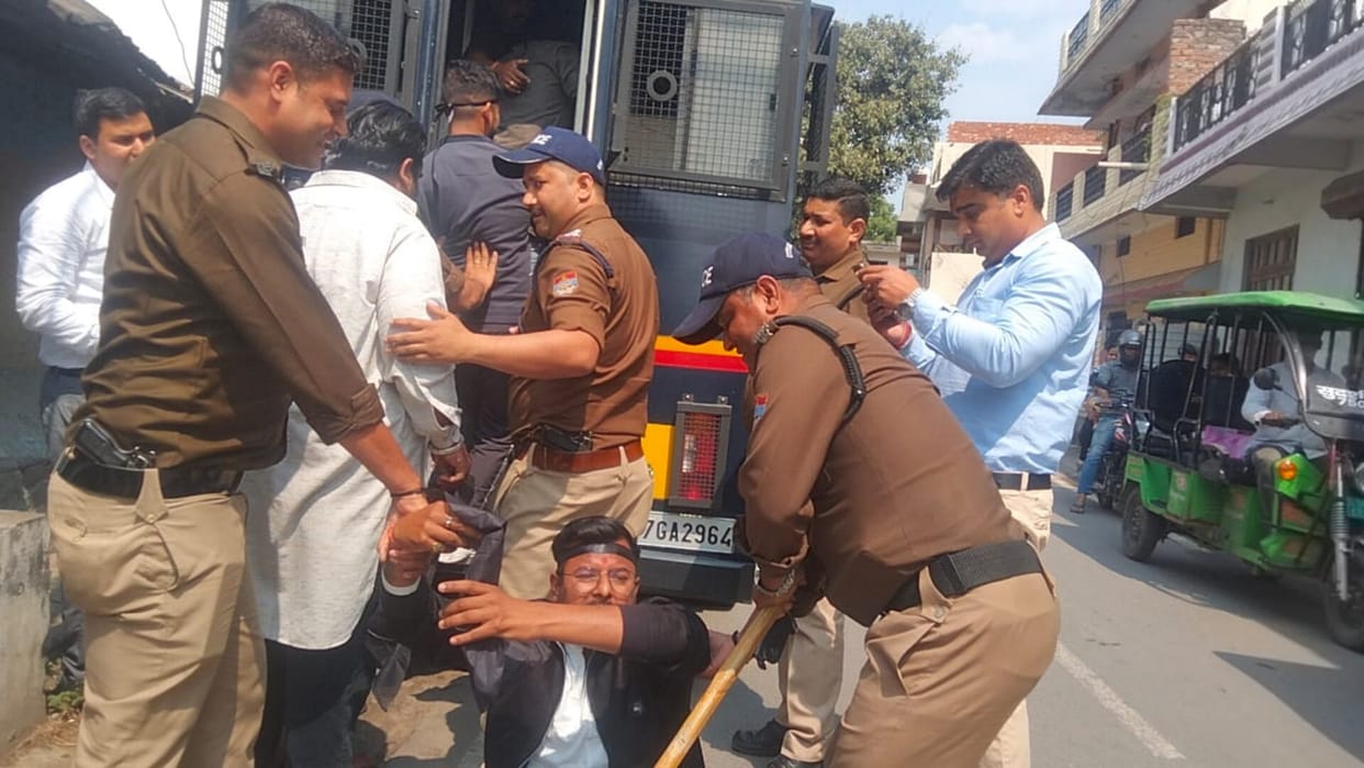 Police detained Congressmen going to show black flags to CM Pushkar Singh Dhami in Haridwar Uttarakhand news