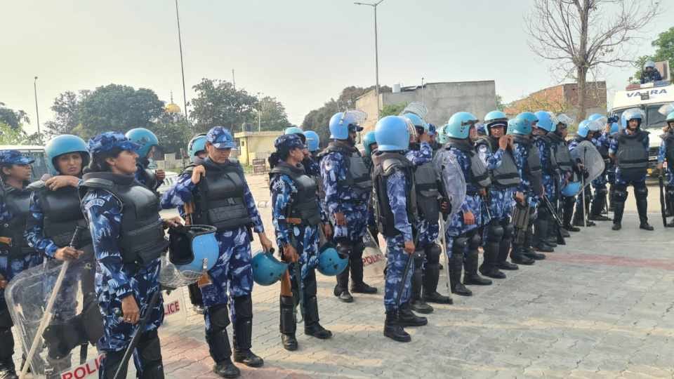 A large number of security forces deployed in Amritpal Singh village