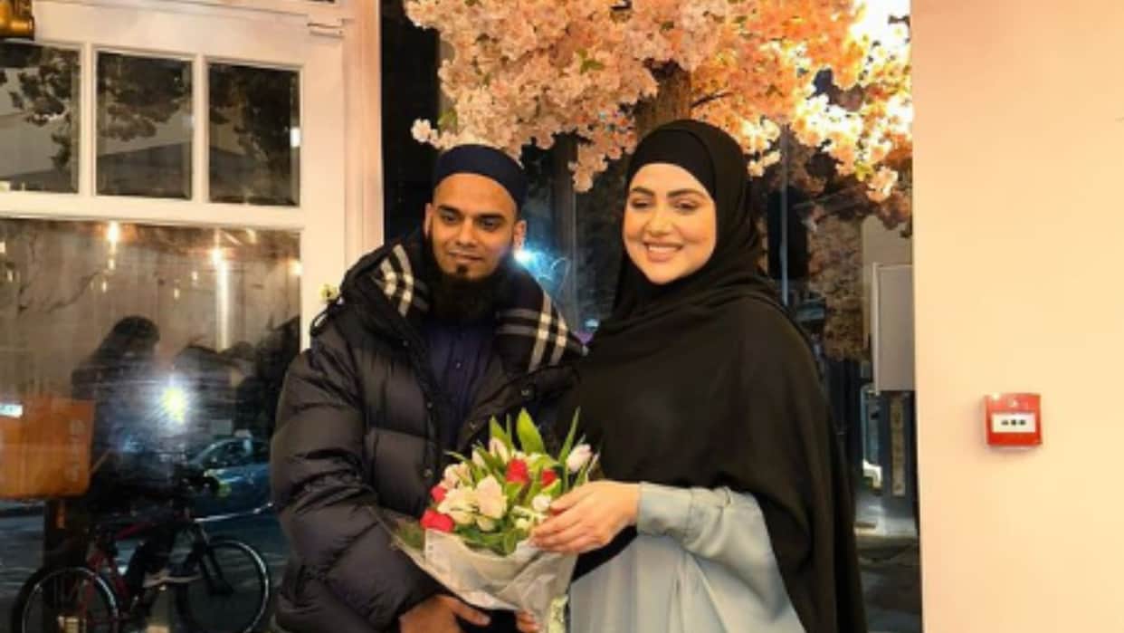 Sana Khan With Husband Anas Saiyad Post a photos on Instagram Wrote About her Coming Baby Ask Fans to pray