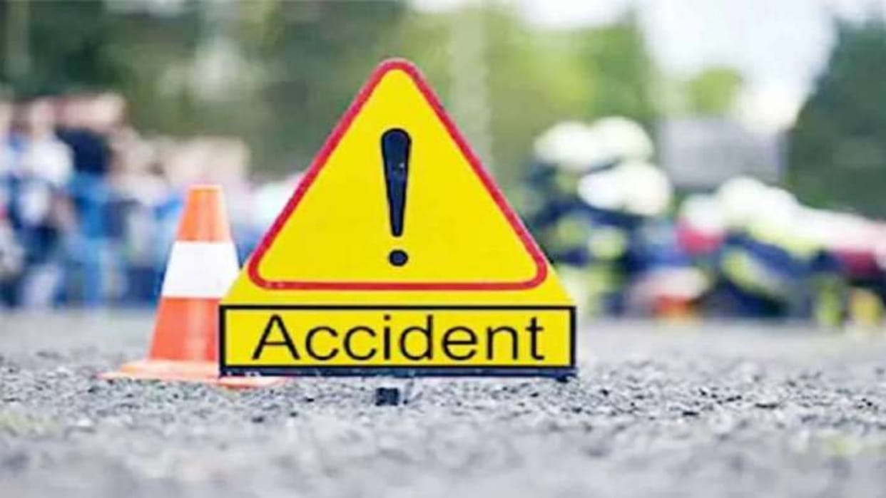 Speeding truck hit bike in Aurangabad brother and sister died road accident