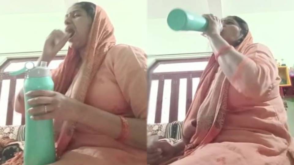 Live video of teacher death has surfaced in Kasganj she opened packet and consumed poison pills