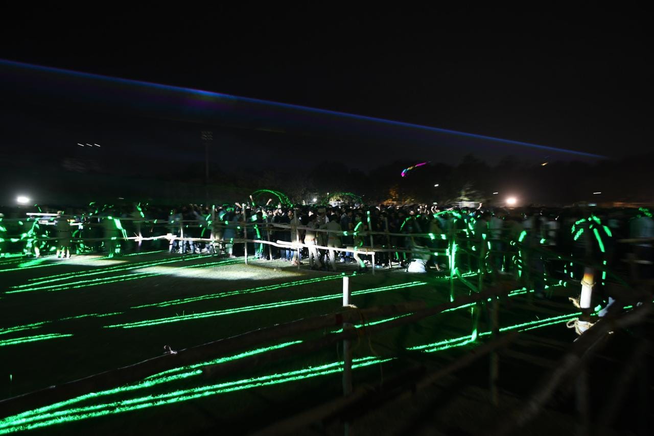 IIT BHU TechNex  Kashi Fire Warriors surprised people youth danced in musical laser show