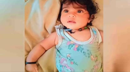 हृदय विदारक घटना: हरदोई में चारपाई पर सो रही मासूम जिंदा जली, मां की हालत नाजुक मासूम की फाइल फोटो