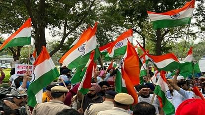 Sikhs protest outside British High Commission in Delhi Chanakyapuri