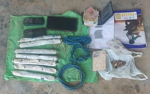 Bahraich News: Explosives and 17 kg charas recovered from Nepali youth's car on Nepal border