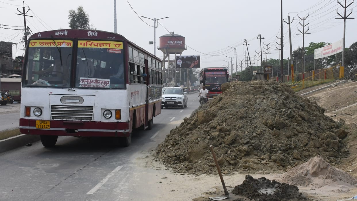 Piles of mud can be fatal on the Gorakhpur-Lucknow highway