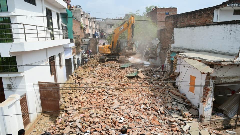 After Usman, Ghulam had fired bullets on Umesh Pal from behind, a reward of five lakhs has been announced