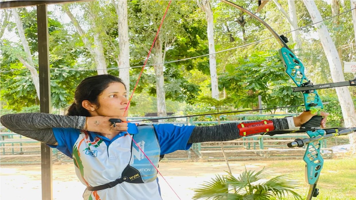 42nd National Archery Championship Madhu Vedwan won bronze medal