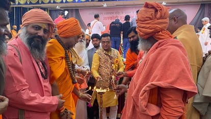 Shatkoti Hanuman Chalisa campaign launched in Akshardham temple