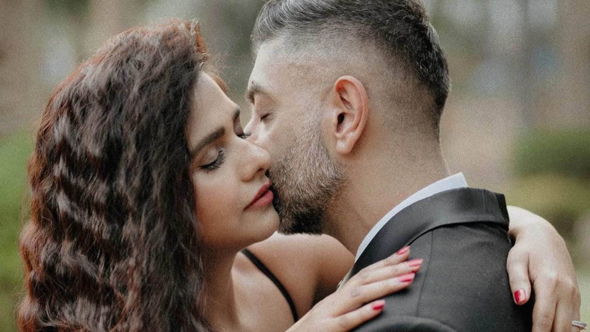Dalljiet Kaur showed a glimpse of the reception party everyone eyes were fixed on the cake