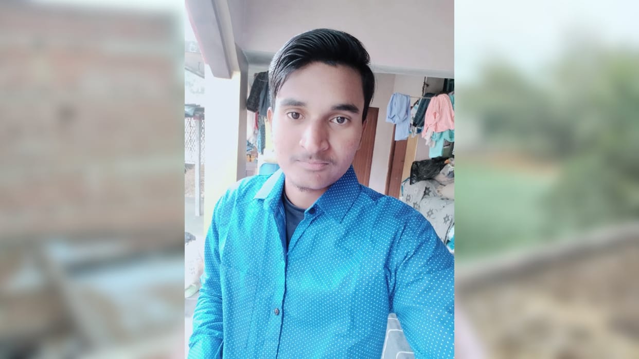 Farmer's son Sabi Anwar became district topper in Arts Faculty in Kishanganj