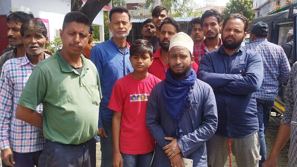 some people beaten up the Imam and out of the room in bareilly
