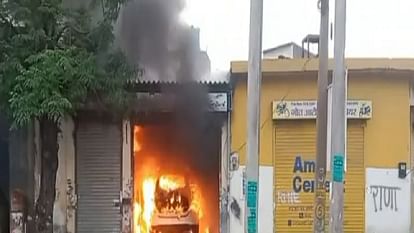 Fire broke out in garage in Kurukshetra three vehicles burnt to ashes