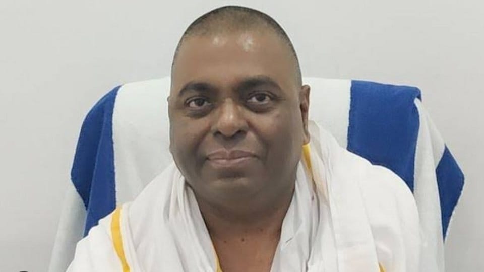 Karauli sarkar accused of assaulting a doctor